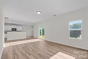 6215 Paw Village Rd, Charlotte, NC 28214 - Photo 7