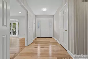 109 Yardley Ct, Hendersonville, NC 28739 - Photo 9