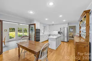 2920 Wickersham Rd, Charlotte, NC 28211 - Photo 15