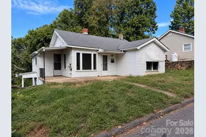 440 Hillcrest Drive, Marion, NC 28752 - Photo 9