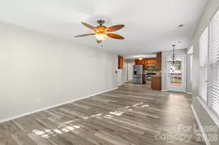 6102 Tesh Ct, Charlotte, NC 28269 - Photo 7