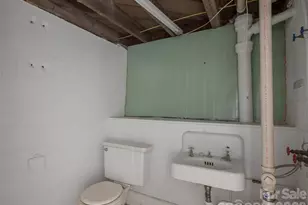 33 Madeline Ave, Asheville, NC 28806 - Photo 17