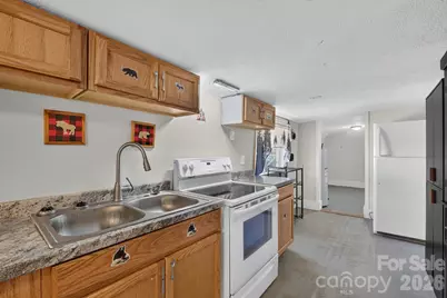 2805 H T Road, Lenoir, NC 28645 - Photo 15