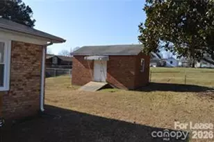 347 Wilson St, Statesville, NC 28677 - Photo 11