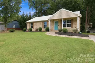 203 Crestview Dr, Thomasville, NC 27360 - Photo 5