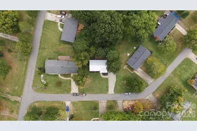203 Crestview Drive, Thomasville, NC 27360 - Photo 9