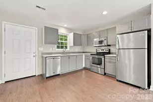 203 Crestview Dr, Thomasville, NC 27360 - Photo 13