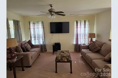 218 Center Street, Chester, SC 29706 - Photo 5