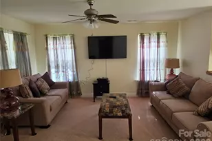 218 Center St, Chester, SC 29706 - Photo 5