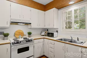 1913 Tippah Ave, Charlotte, NC 28205 - Photo 13