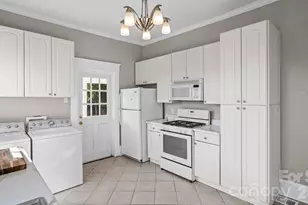 605 Oakland Ave, Charlotte, NC 28204 - Photo 13