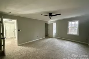 1401 Longbrook Dr, Charlotte, NC 28270 - Photo 15