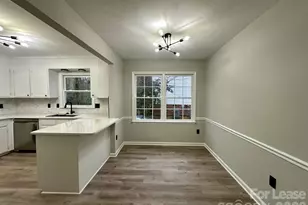1401 Longbrook Dr, Charlotte, NC 28270 - Photo 3