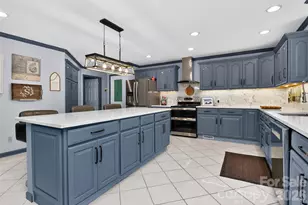 525 Shoreline Dr, Lancaster, SC 29720 - Photo 7