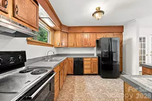 123 Hillside Ave SW, Concord, NC 28025 - Photo 9
