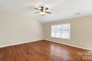 9326 Royal Highlands Ct, Charlotte, NC 28277 - Photo 5