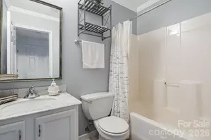 137 Wiltshire Cir, Fletcher, NC 28732 - Photo 19