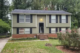 6836 Honey Hurst Ln, Charlotte, NC 28212 - Photo 1