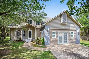 325 Briarcliff Rd, Grover, NC 28073 - Photo 1