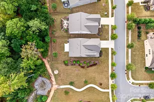 201 Picasso Ln, Mount Holly, NC 28120 - Photo 3