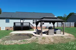 3923 Ritchie Rd, Lincolnton, NC 28092 - Photo 17