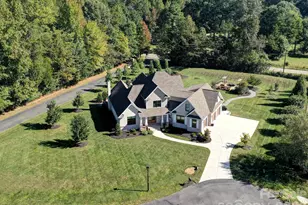 8833 Kerns Meadow Ln, Huntersville, NC 28078 - Photo 15
