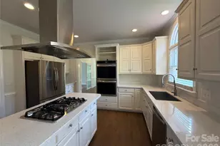 4215 3rd St NW, Hickory, NC 28601 - Photo 3