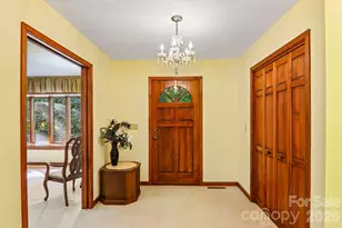 198 Woods End Dr, Hendersonville, NC 28739 - Photo 3