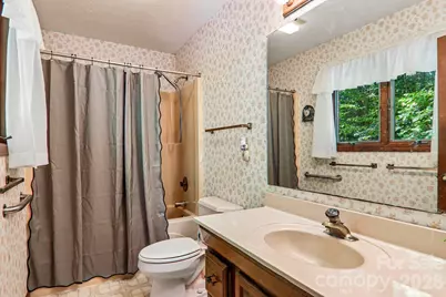 198 Woods End Drive, Hendersonville, NC 28739 - Photo 17