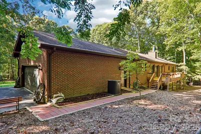 198 Woods End Drive, Hendersonville, NC 28739 - Photo 27