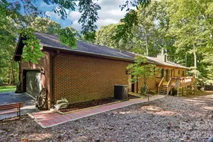 198 Woods End Dr, Hendersonville, NC 28739 - Photo 27