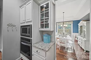 2028 Donovan Dr, Matthews, NC 28104 - Photo 9