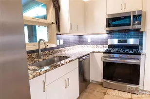 2216 ShadyView Dr, Charlotte, NC 28210 - Photo 7