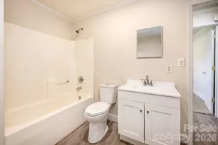 135 Vinson Rd, Statesville, NC 28677 - Photo 17