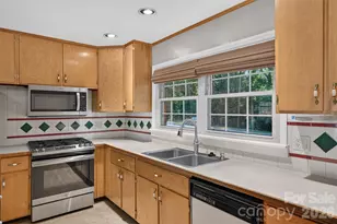 3325 St Evans Rd, Charlotte, NC 28214 - Photo 23