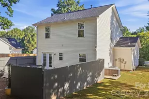 1242 Laurel Woods Dr, Gastonia, NC 28052 - Photo 5