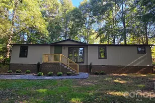 127 Louise Dr, Mooresville, NC 28115 - Photo 1