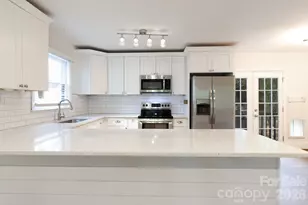 5121 Kistler Ave, Charlotte, NC 28205 - Photo 5