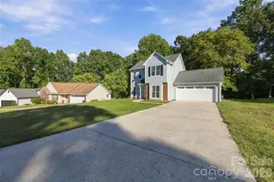 2374 Eagle Glen Ct, Gastonia, NC 28056 - Photo 3