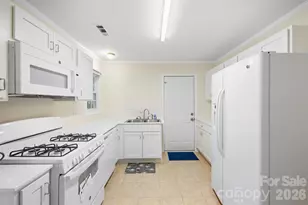 2374 Eagle Glen Ct, Gastonia, NC 28056 - Photo 13