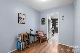 4607 Hedgemore Dr, Charlotte, NC 28209 - Photo 5