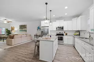 4432 Woodwind St, Charlotte, NC 28213 - Photo 9