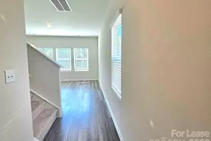2111 Belterra Dr, Charlotte, NC 28216 - Photo 3