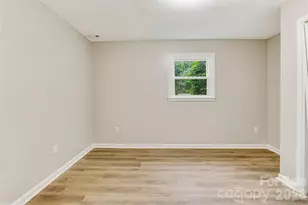 929 E Leonard St, Southport, NC 28461 - Photo 27