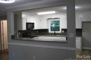 207 Palmer St, Shelby, NC 28150 - Photo 7