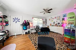 509 E Church St, Dallas, NC 28034 - Photo 21
