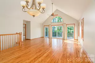 299 Carriage Summitt Way, Hendersonville, NC 28791 - Photo 5