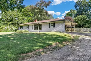 25 Hickory Tree Rd, Asheville, NC 28805 - Photo 3