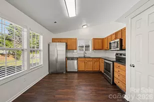 10502 Glory Meadow Ct, Charlotte, NC 28278 - Photo 7