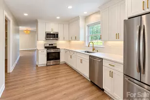 2808 28th St NE, Hickory, NC 28601 - Photo 5